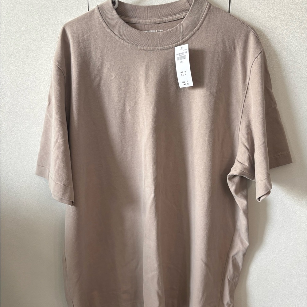 Abercrombie men’s tshirt